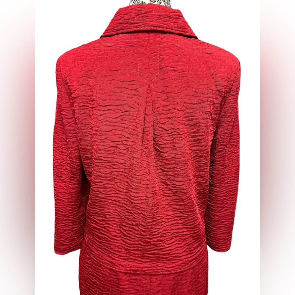 St. John Skirt Suit Sz 8 - Picture 11 of 12